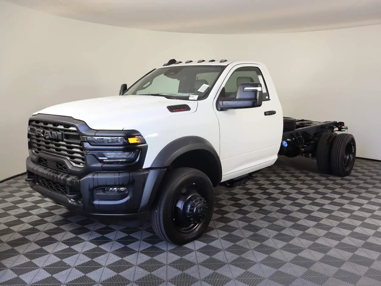 2025 Ram 5500 - Chassis