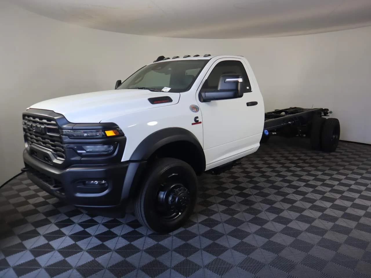 2026 Ram 5500 - Chassis