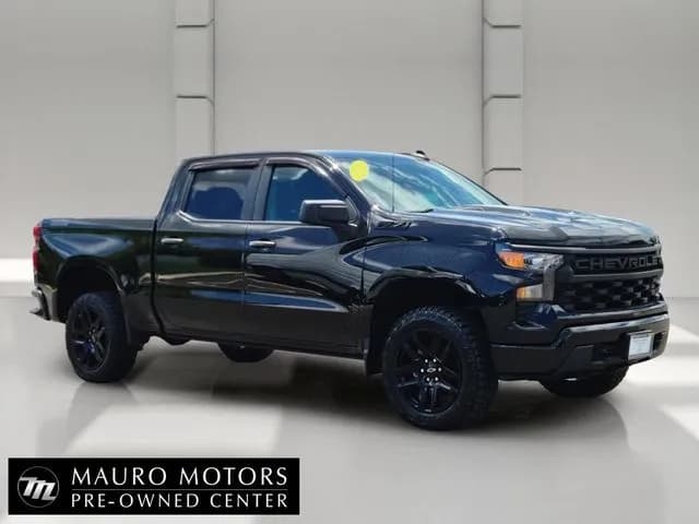 2022 Chevrolet Silverado 1500 Crew Cab - Pickup