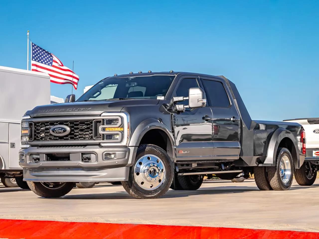 2025 Ford F-450 Super Duty Crew Cab - Pickup