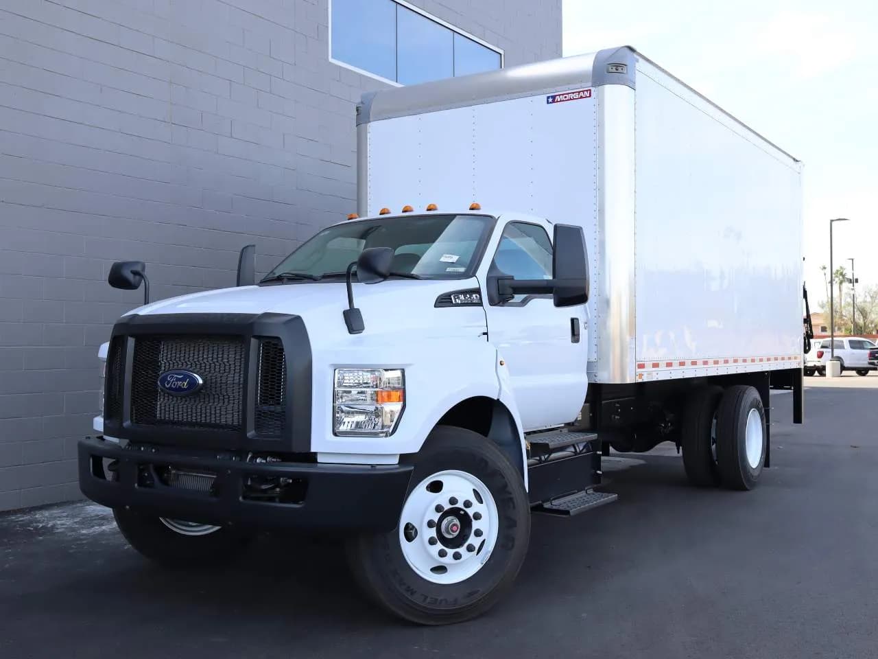 2025 Ford F-650 Super Duty - Box