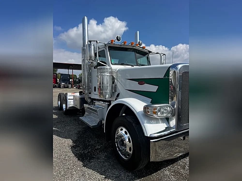 2018 Peterbilt 389