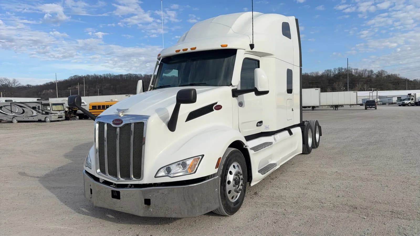 2023 Peterbilt 579 123" - Sleeper