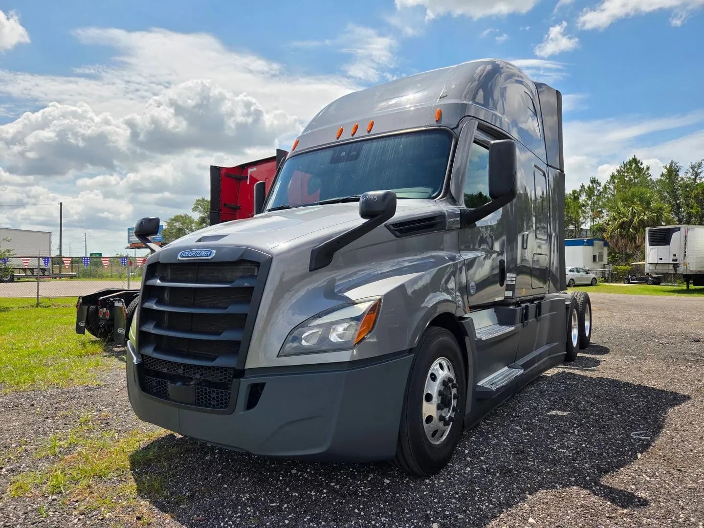 2022 Freightliner Cascadia - Sleeper