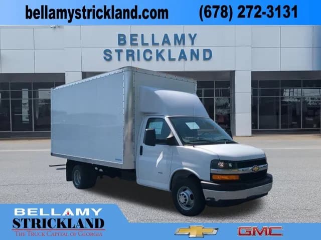 2025 Chevrolet Express 3500 - Box
