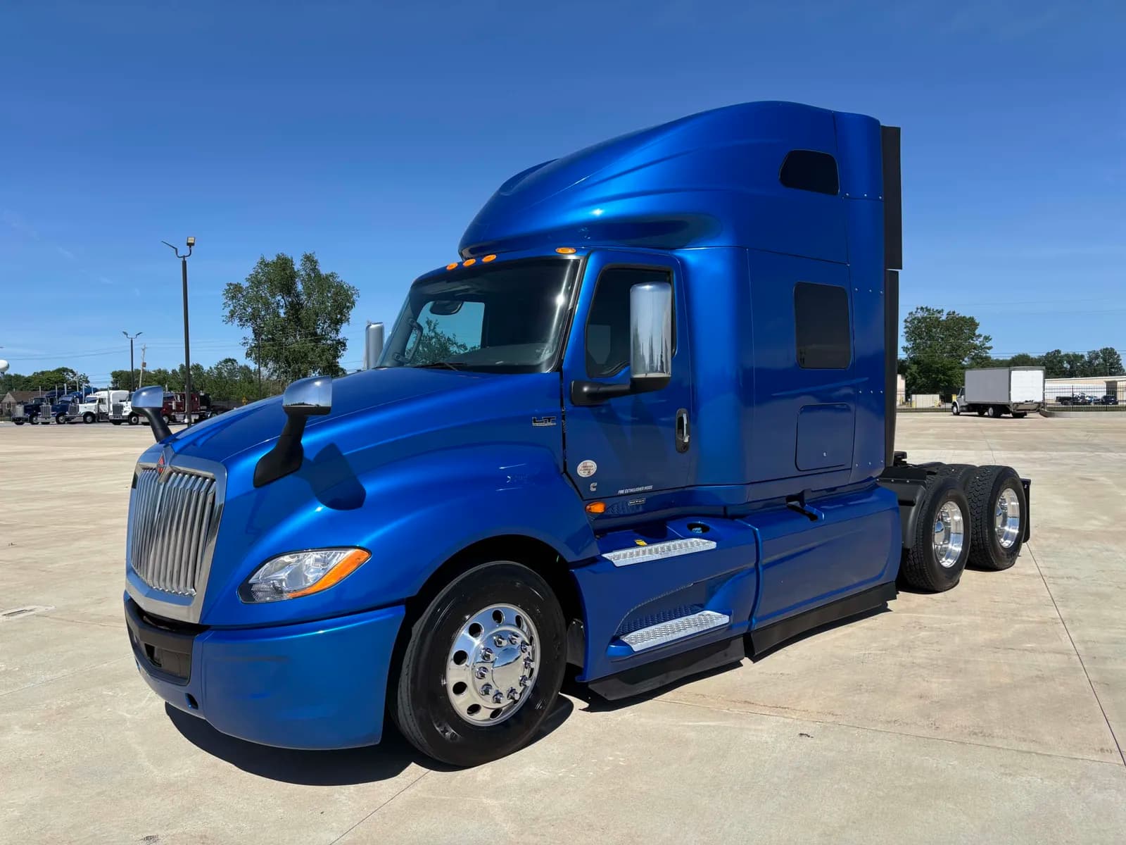 2021 International LT