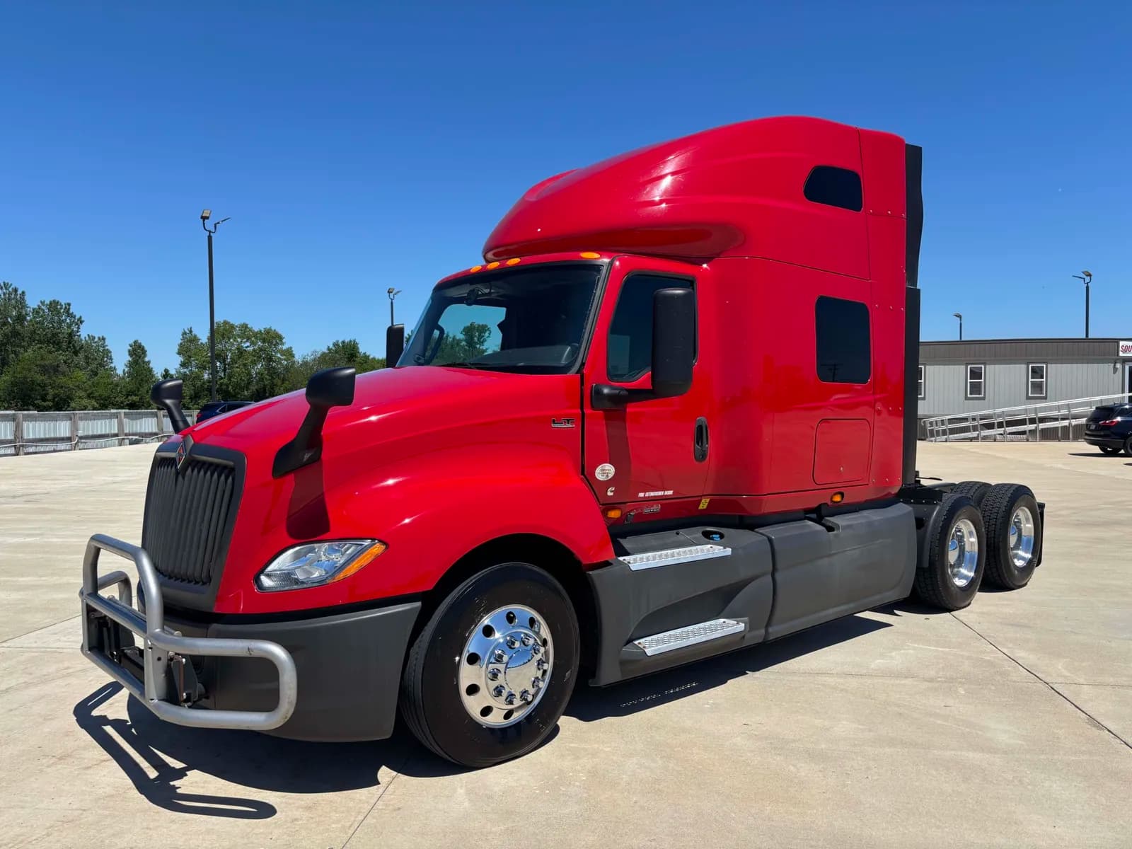 2022 International LT