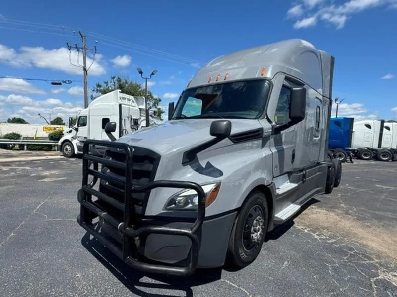 2023 Freightliner Cascadia