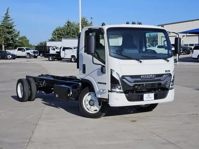 2027 Isuzu NRR