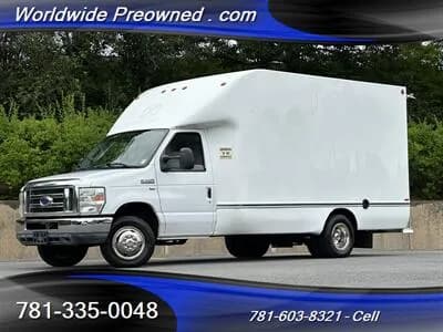 2011 Ford E-350 SD - Box