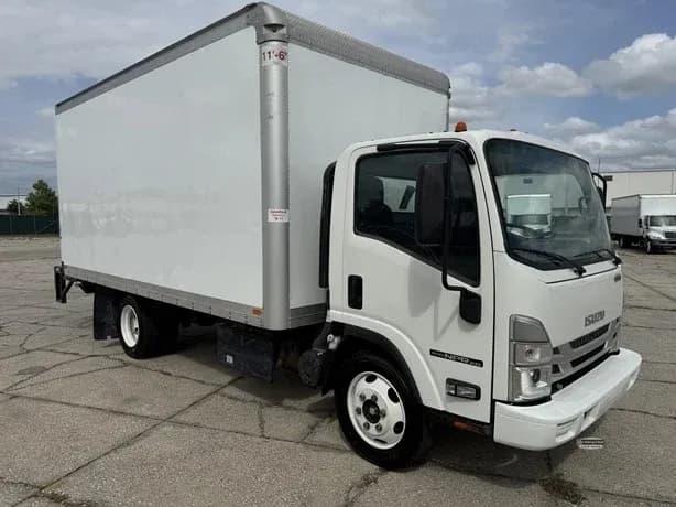 2023 Isuzu NPR-HD
