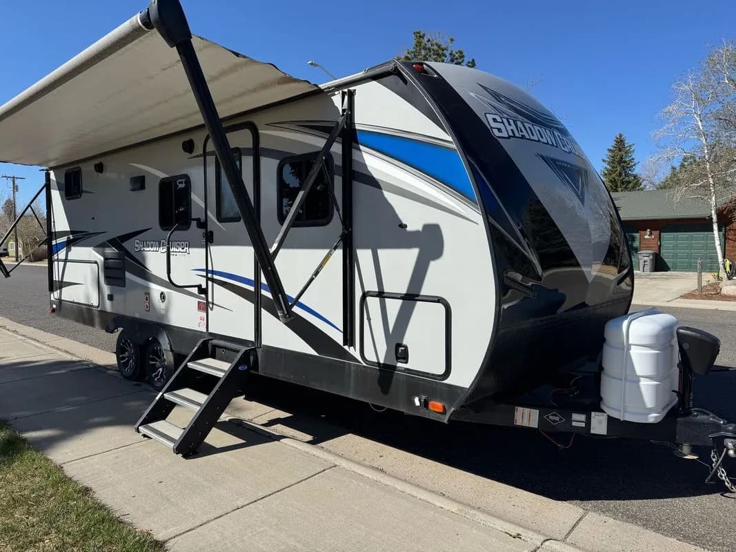 2021 Cruiser Shadow Cruiser 240BHS