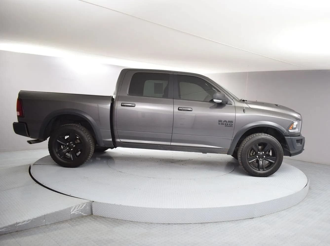 2021 Ram 1500 Classic - Pickup