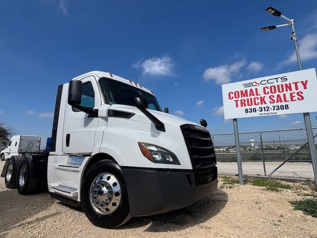 2019 Freightliner Cascadia - Day Cab