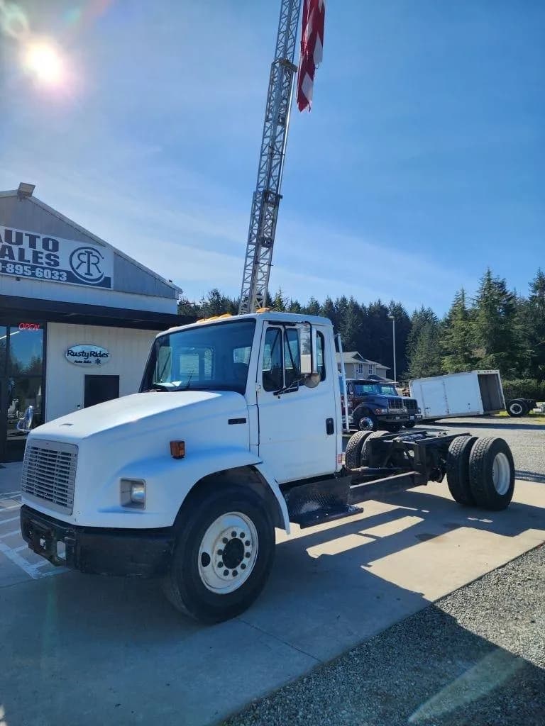 1999 Freightliner FL70