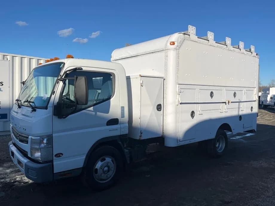 2014 Mitsubishi Fuso FE125 S/A