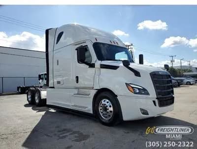 2027 Freightliner Cascadia - Sleeper