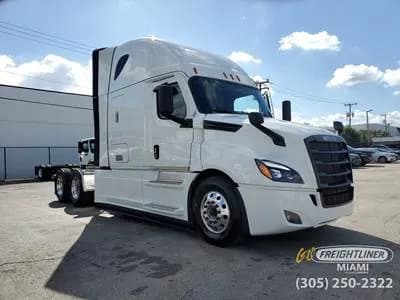 2027 Freightliner Cascadia - Sleeper