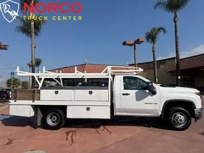 2022 Chevrolet Silverado 3500HD CC Work Truck 12' Contractor Bed