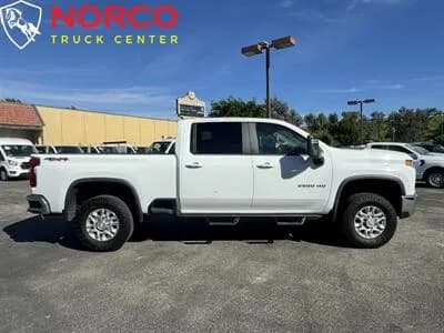 2020 Chevrolet Silverado 2500HD LT Crew Cab Short Bed Diesel - Pickup