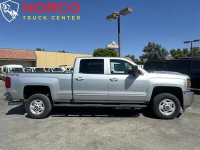2018 Chevrolet Silverado 2500HD LT Crew Cab Short Bed Diesel - Pickup