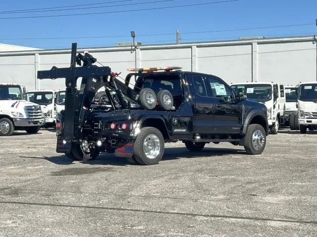 2025 Ford F-550XLT Extended Cab