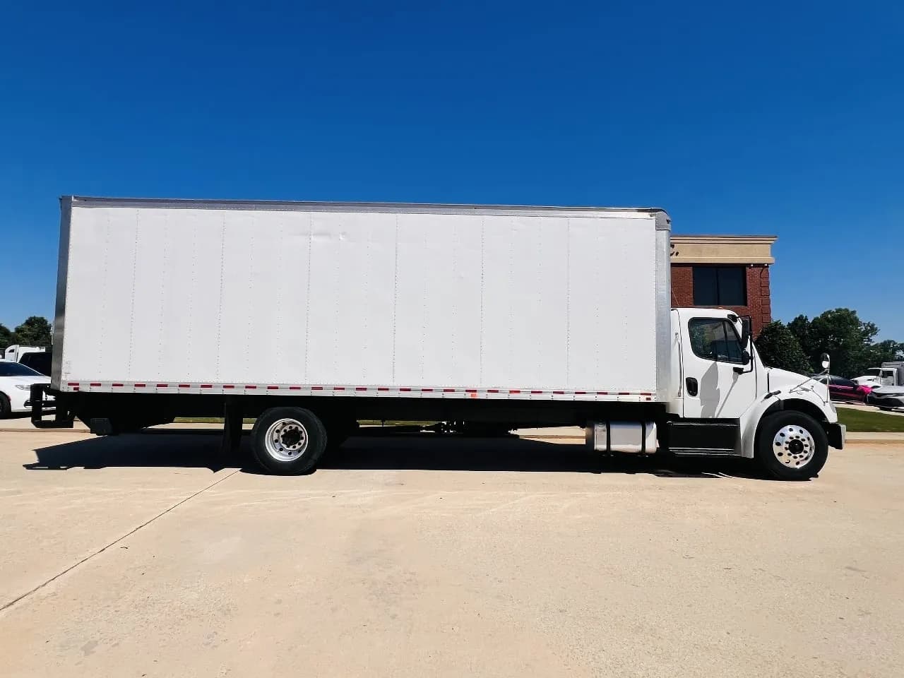 2020 Freightliner M2
