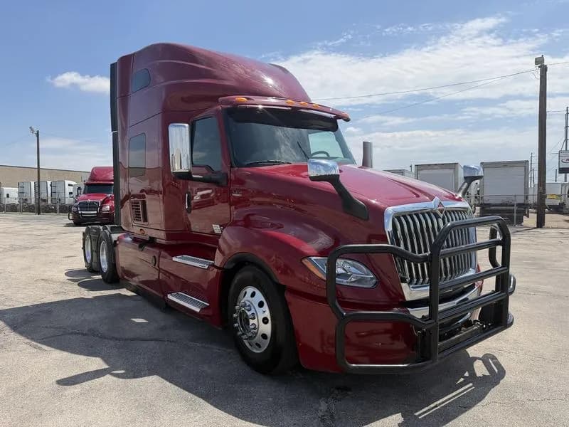 2024 International LT625