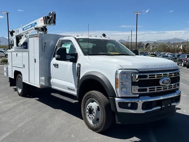 2025 Ford F-550 - Service