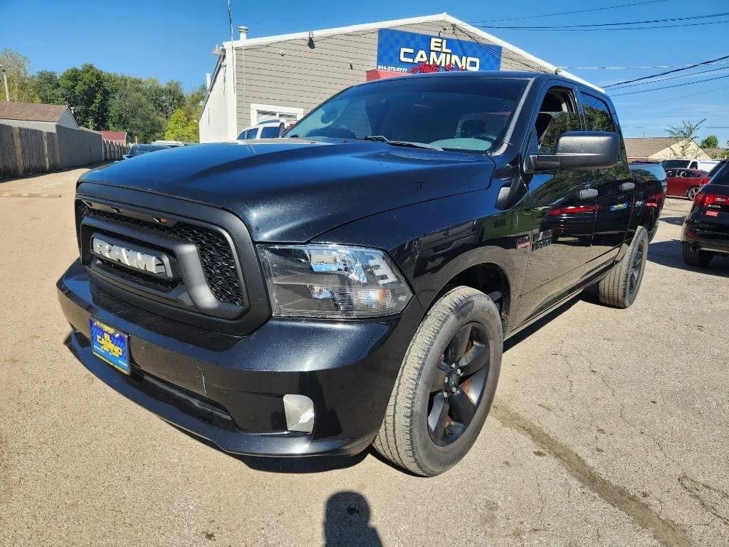 2017 Ram 1500 Tradesman Crew Cab SWB - Pickup