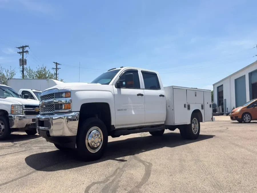 2019 Chevrolet Silverado 3500HD CC