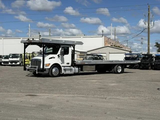 2024 Peterbilt 537