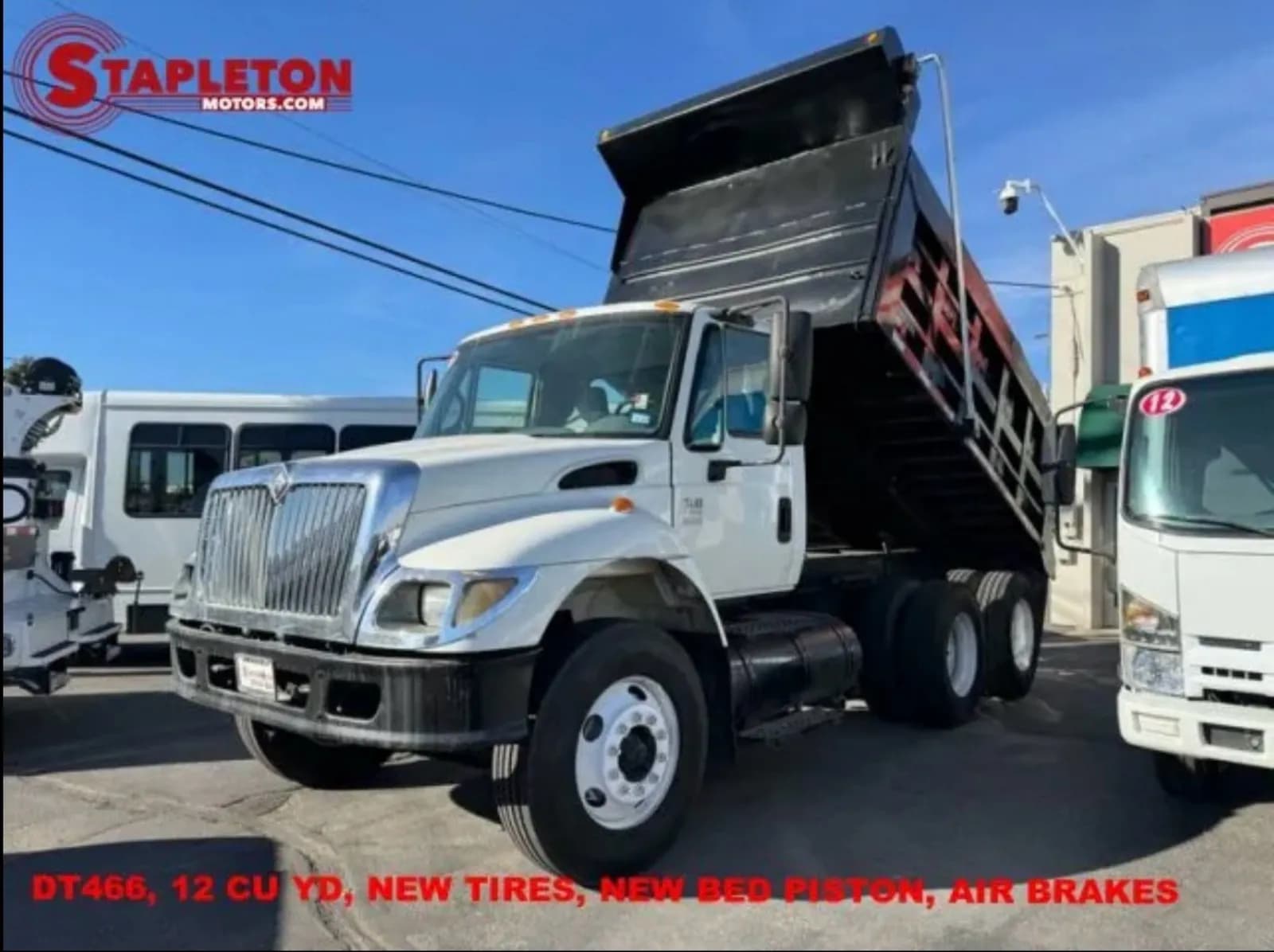 2005 International WorkStar 7400 - Dump