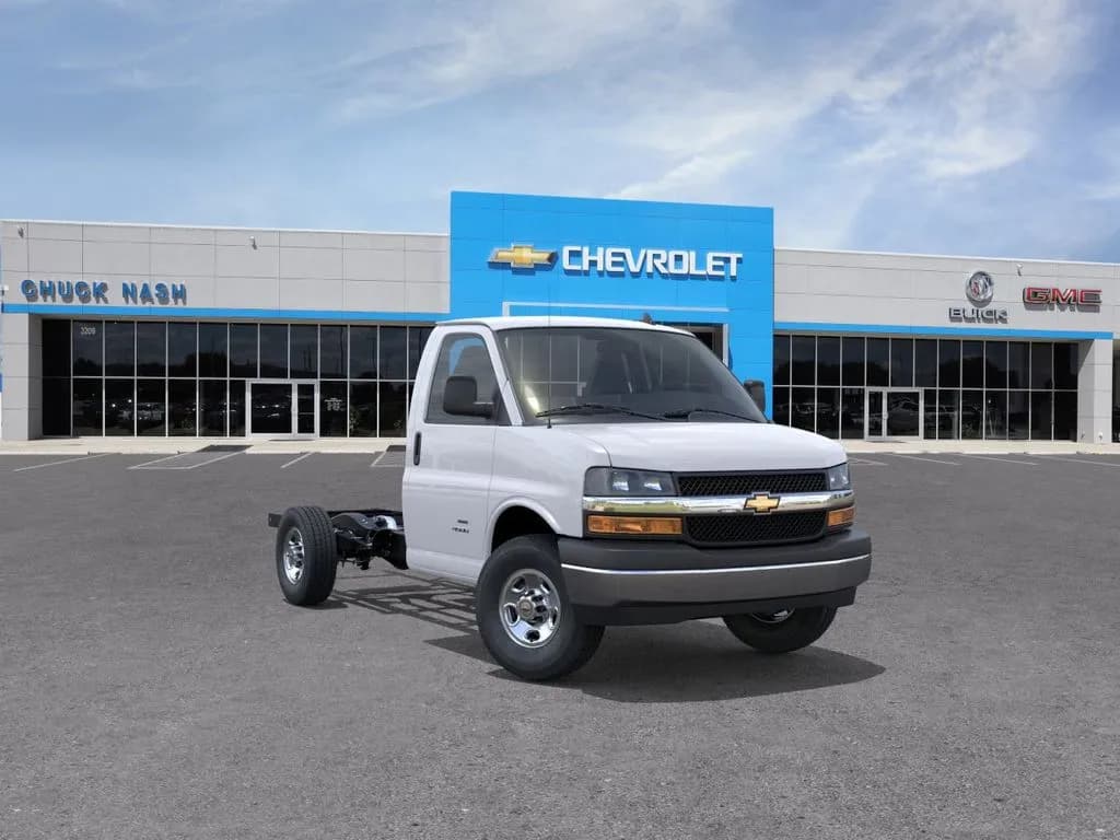 2025 Chevrolet Express 3500 - Box