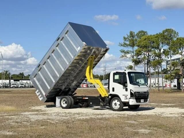 2026 Isuzu NRR
