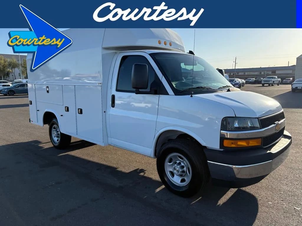 2026 Chevrolet Express 3500 - Service