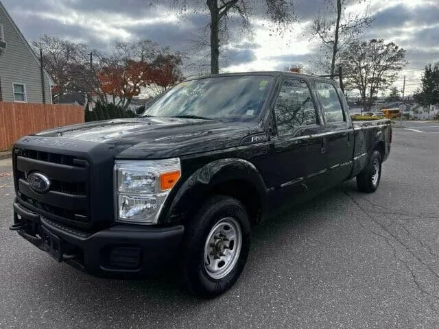 2014 Ford F250 SD CREW CAB - Pickup