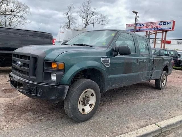 2009 Ford F250 SD CREW CAB - Pickup