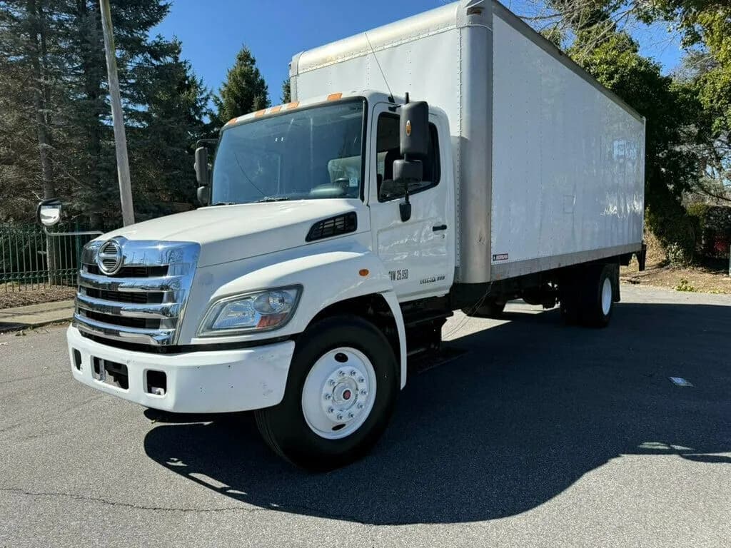 2013 Hino 268 25 - Box