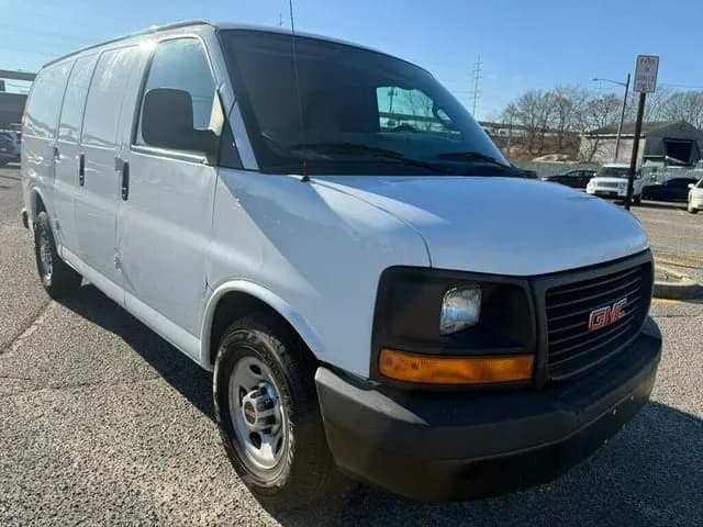 2017 GMC Savana 3500 - Pickup