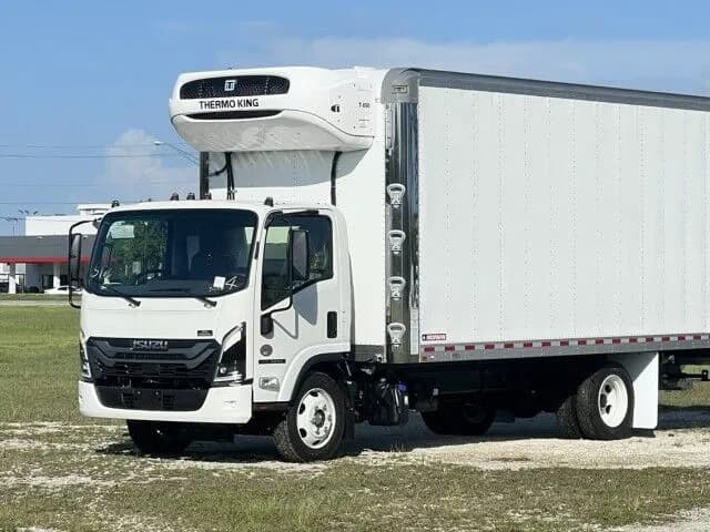 2027 Isuzu NRR