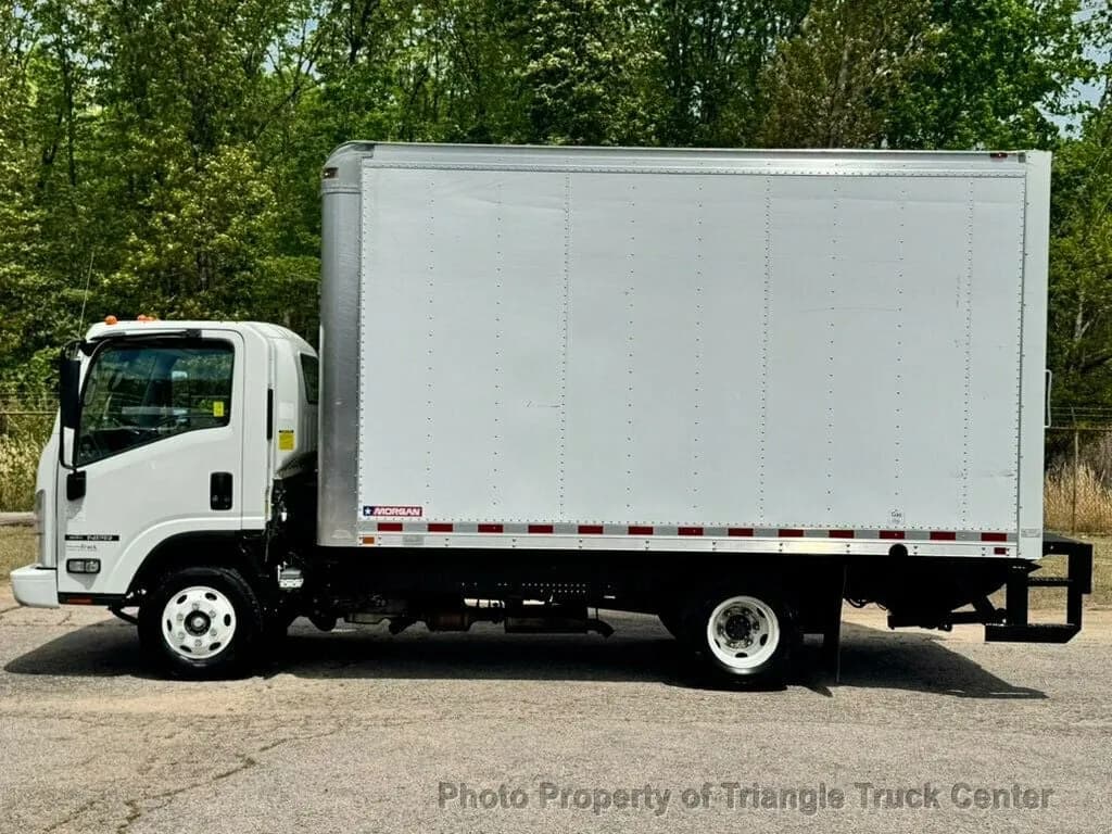 2015 Isuzu NPR - Box