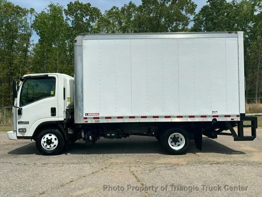 2014 Isuzu NPR - Box