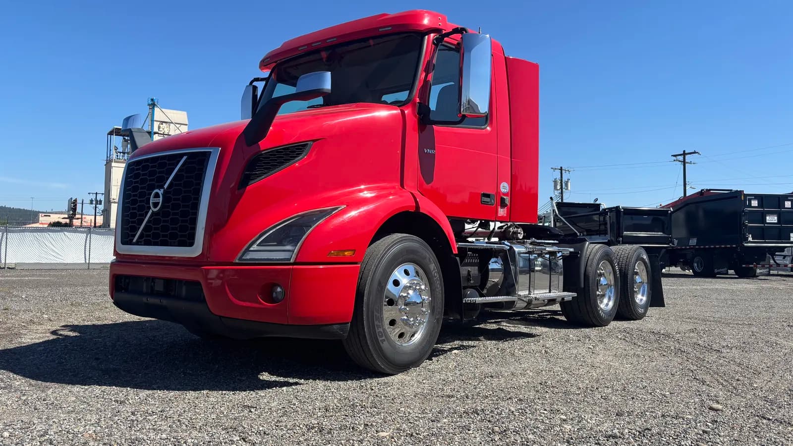 2023 Volvo VNR64T300 - - Day Cab