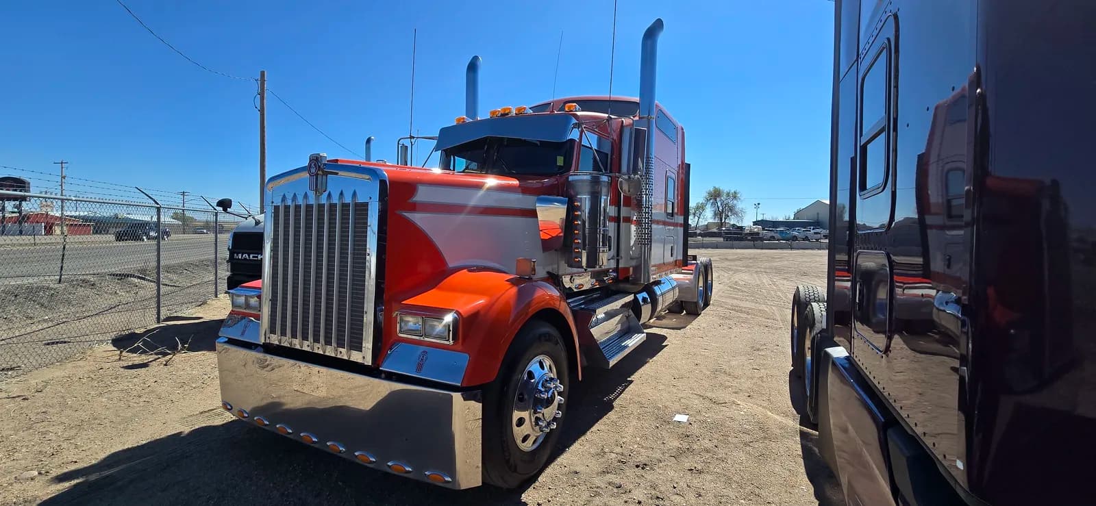 2019 Kenworth W900 - - Sleeper
