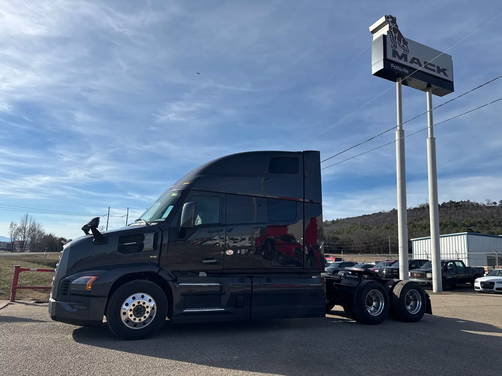 2026 Mack PR64T76H - Sleeper