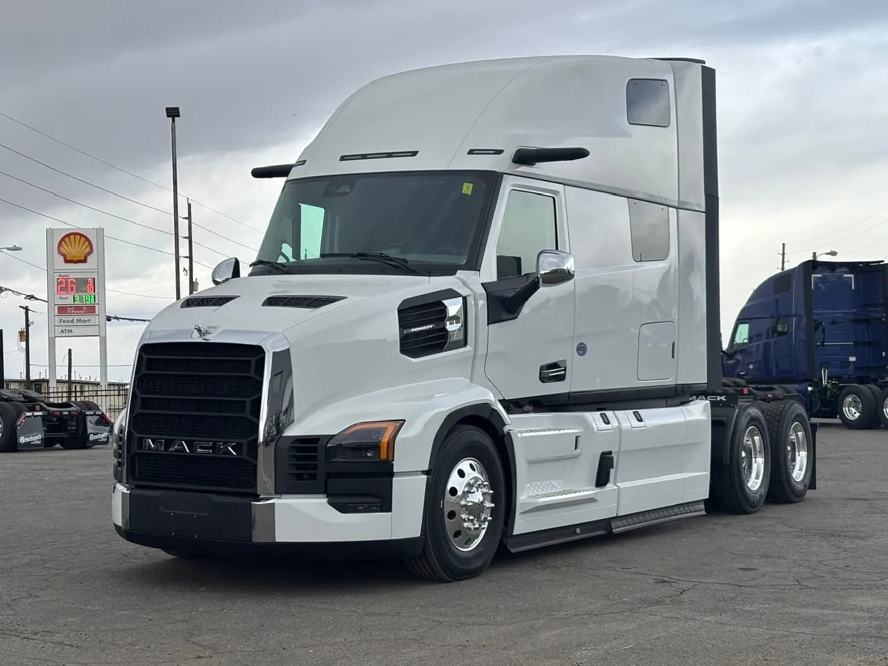 2026 Mack PR64T76H - Sleeper