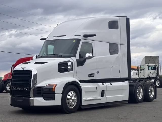 2026 Mack PR64T76H - Sleeper