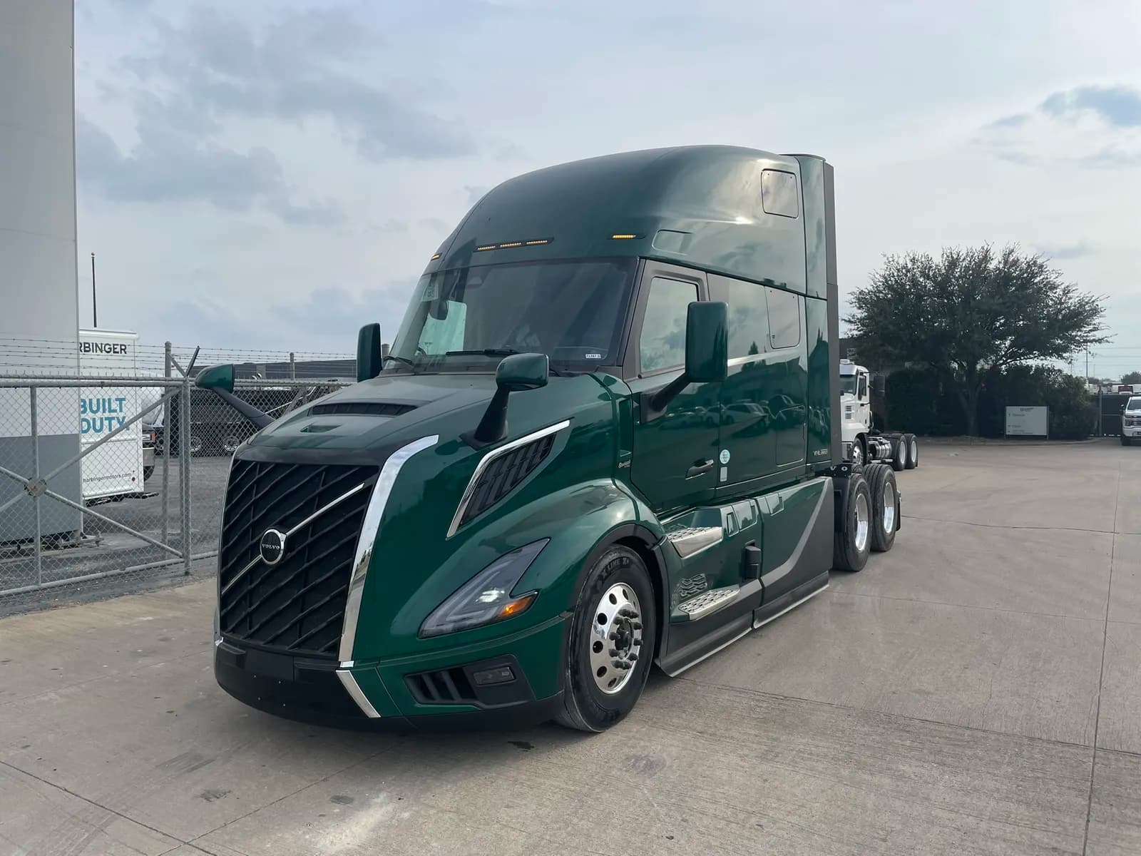 2026 Volvo VNL64T860