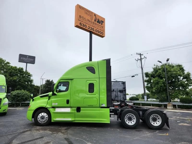 2025 Freightliner Cascadia